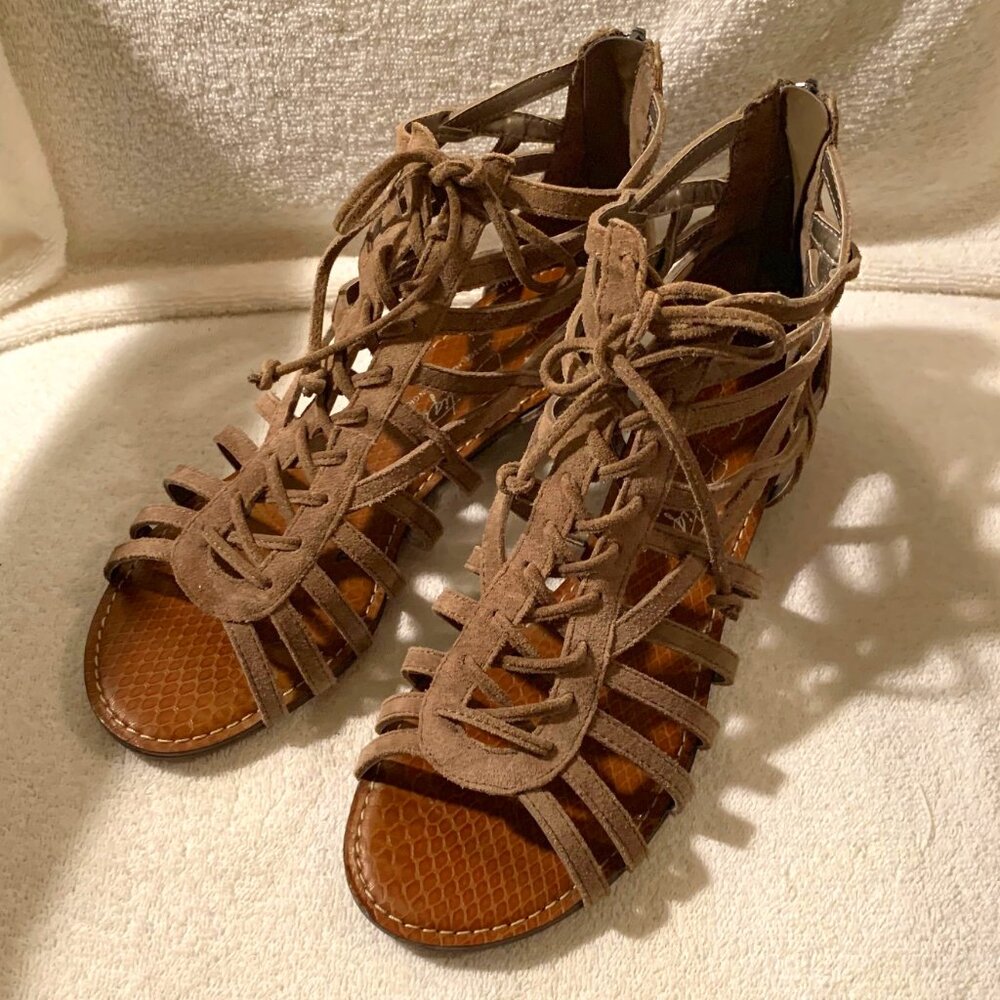 Strappy suede taupe flat Sam Edelman sandals